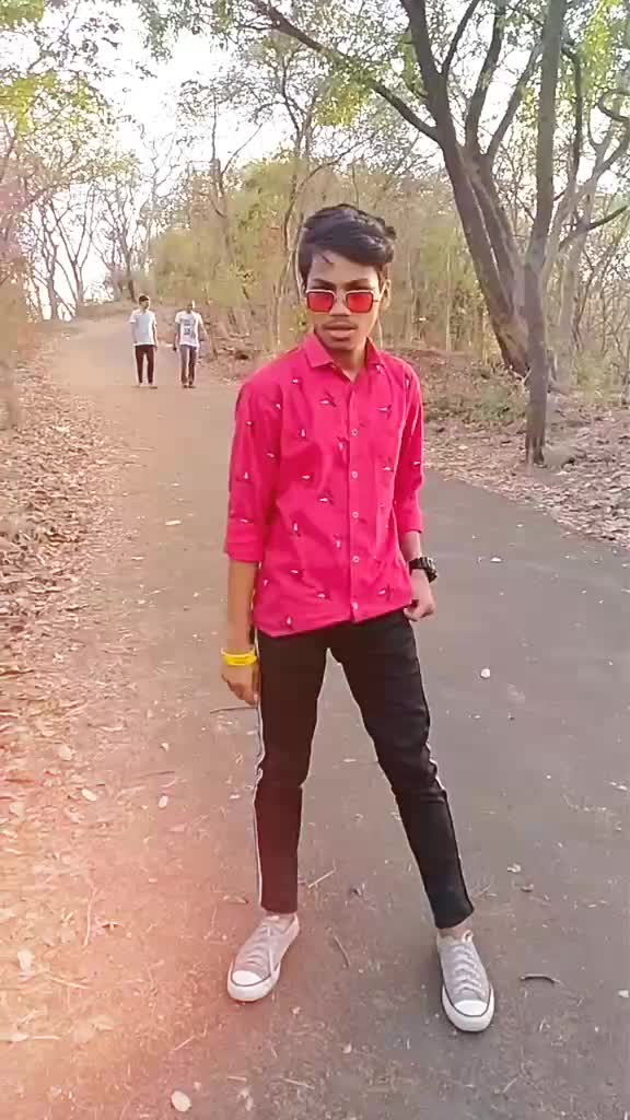 @TUSHAR..😎MB..👑