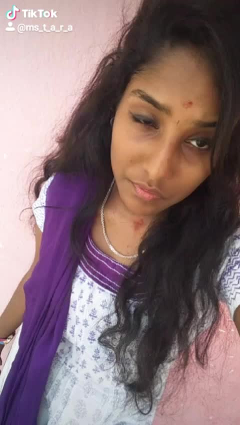 @Diya_arz
