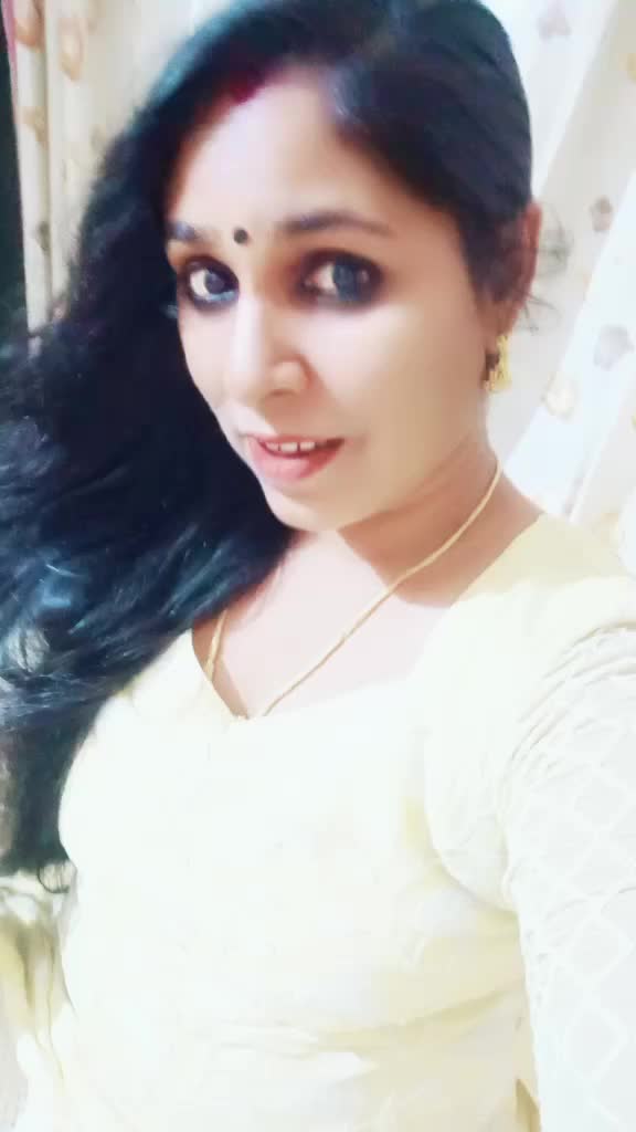 @Darshiii
