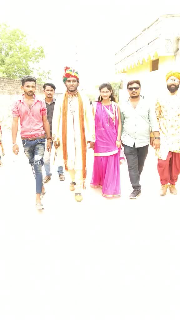@Gujju Love guru 2