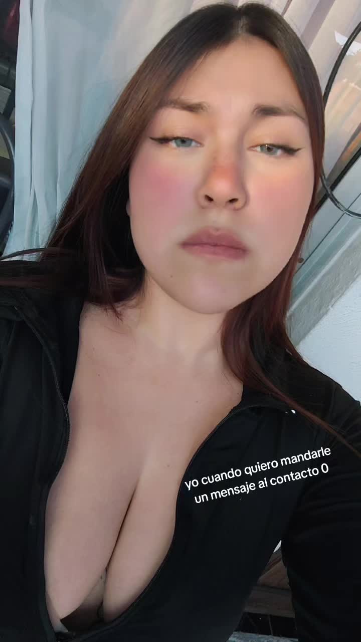 @Camila Valderrama