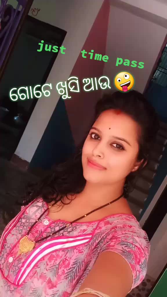 @julieeeeee