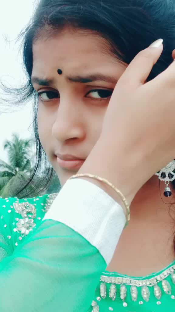 @🤫Miss Sommu😎