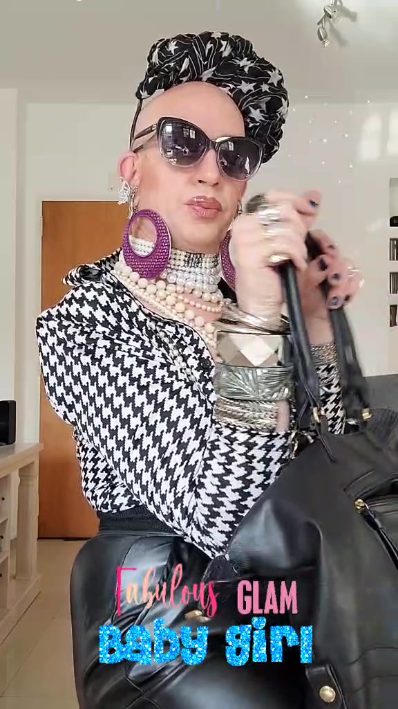 @SISSY KAREN