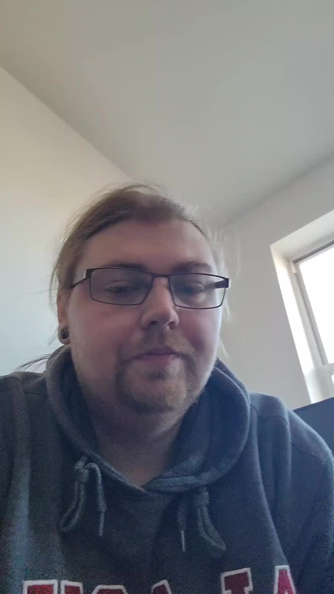 @JokerGlass386