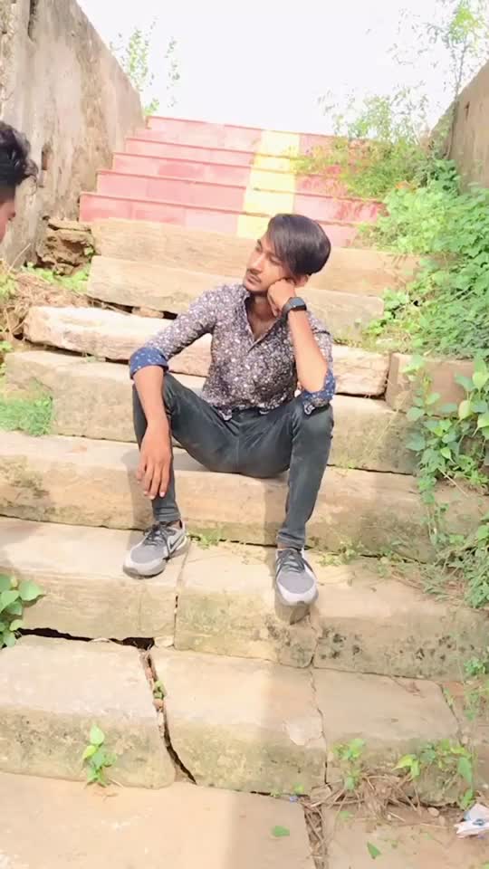 @mr_aakil__