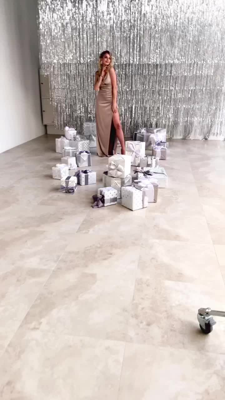 @angelina_aisman