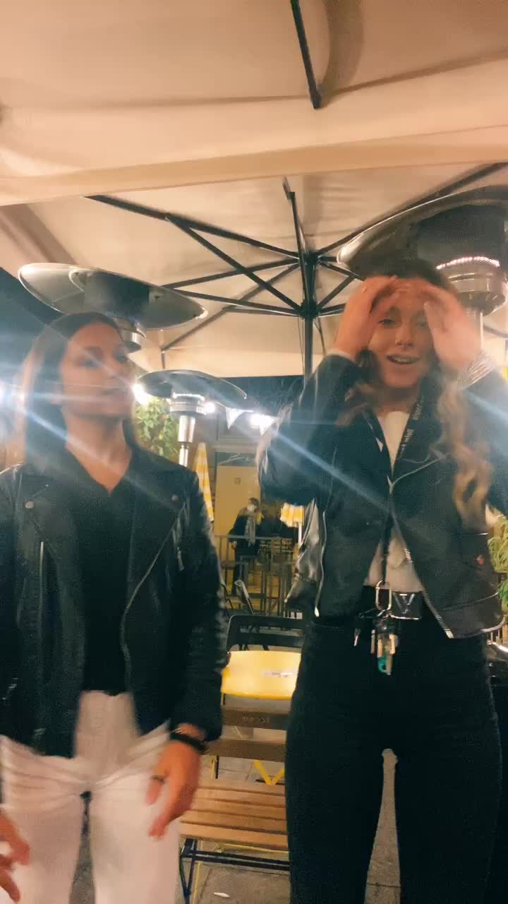 @Sofia🦑