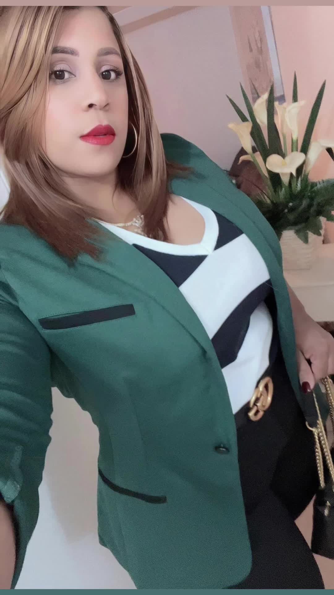 @Martínez Glenny