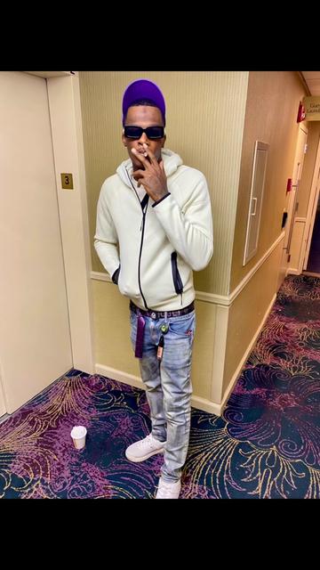 @Chasing Currency w/ Urgency 💰