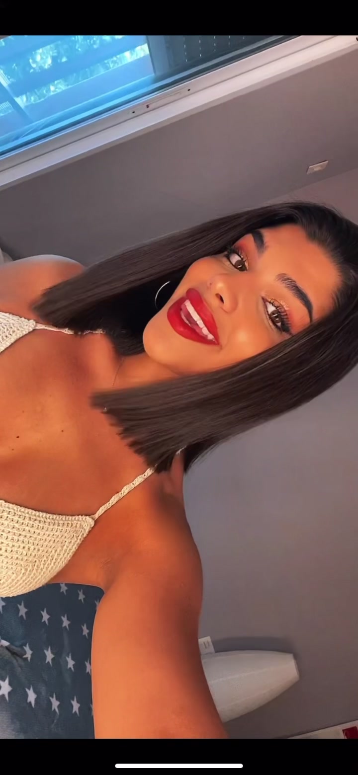 @Victoriassg_