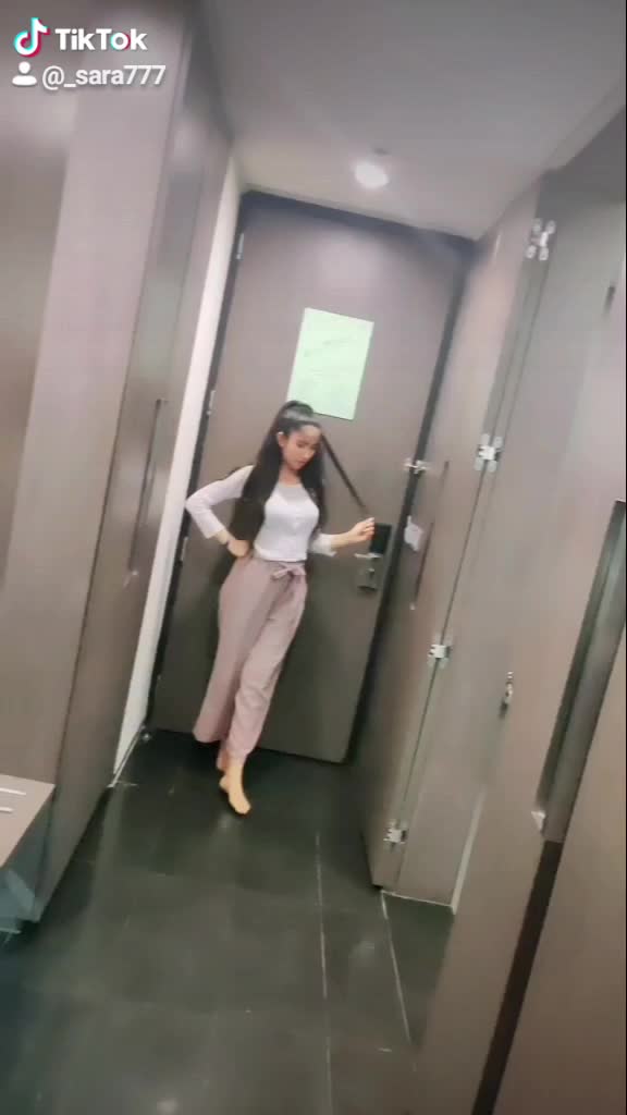 @_sara
