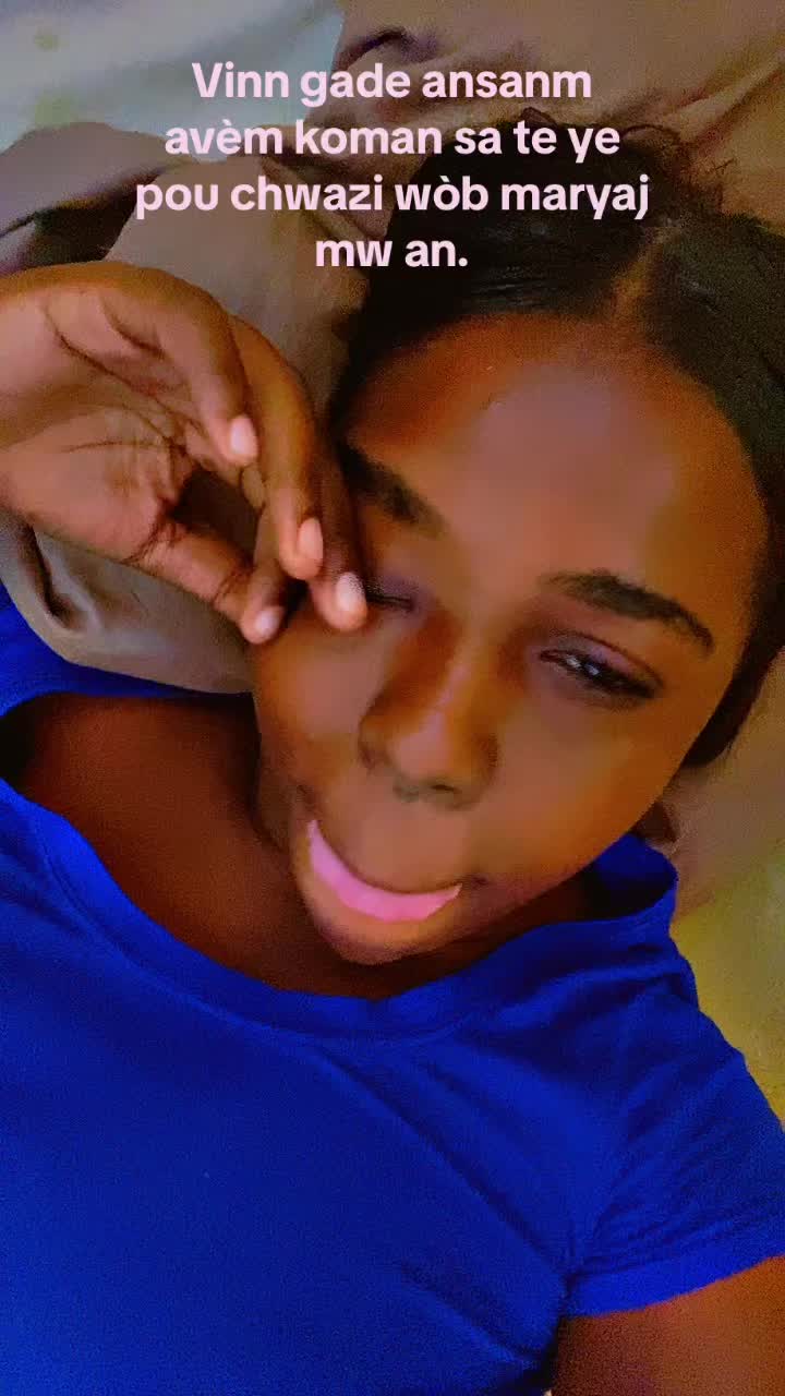 @Annestaël J. Lapeine✝️🎤🥀
