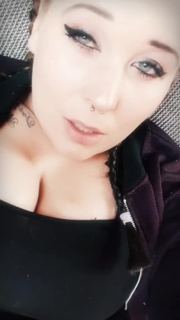 @xChaosQueenx3