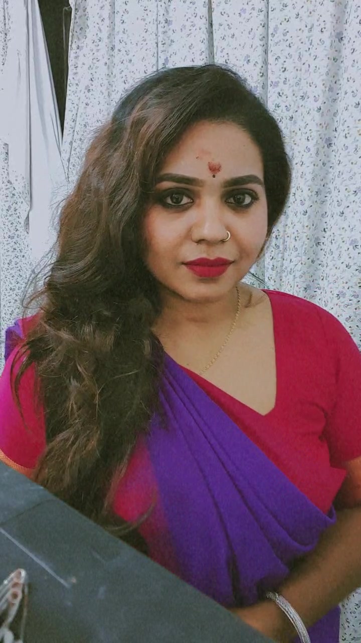 @Devaki_🦋