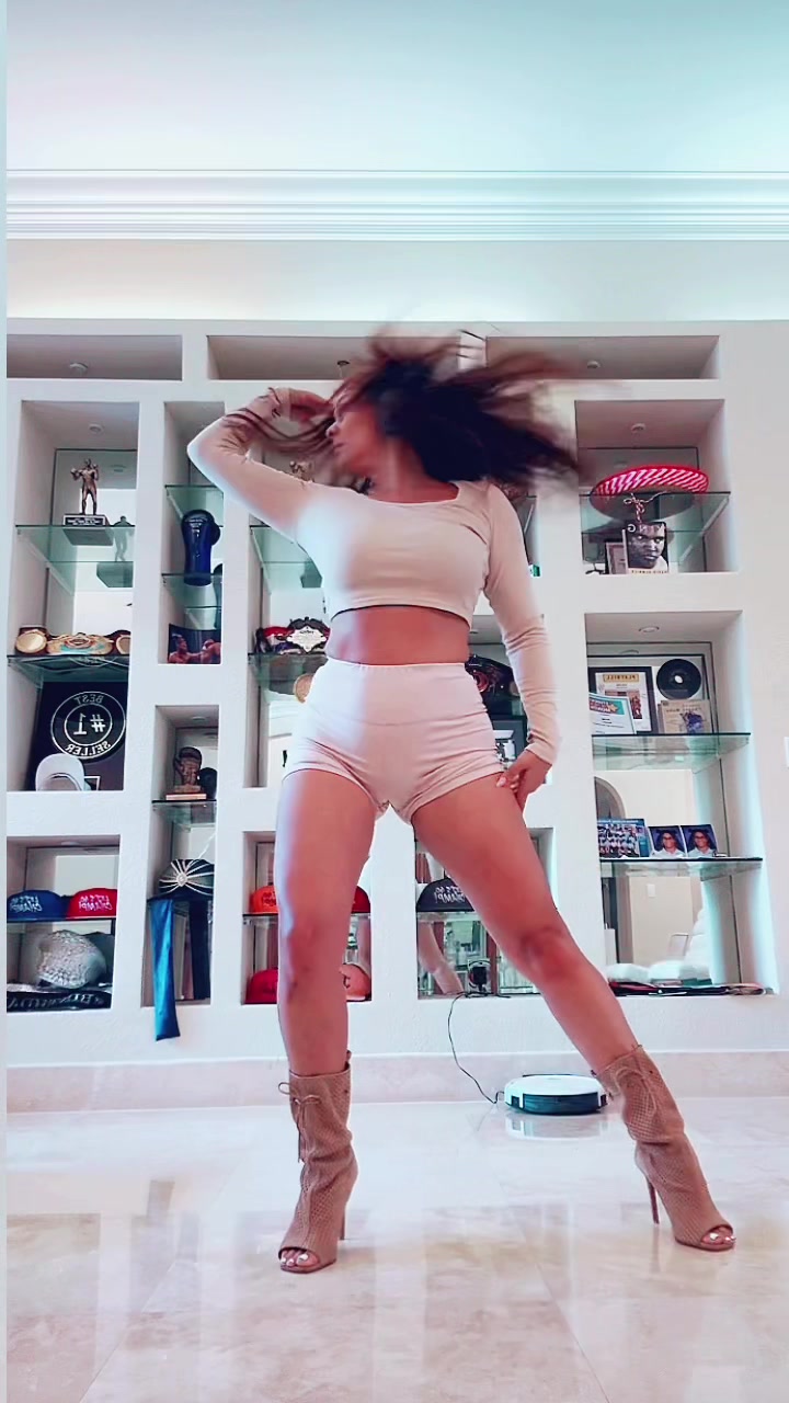 @✨A L A N A✨