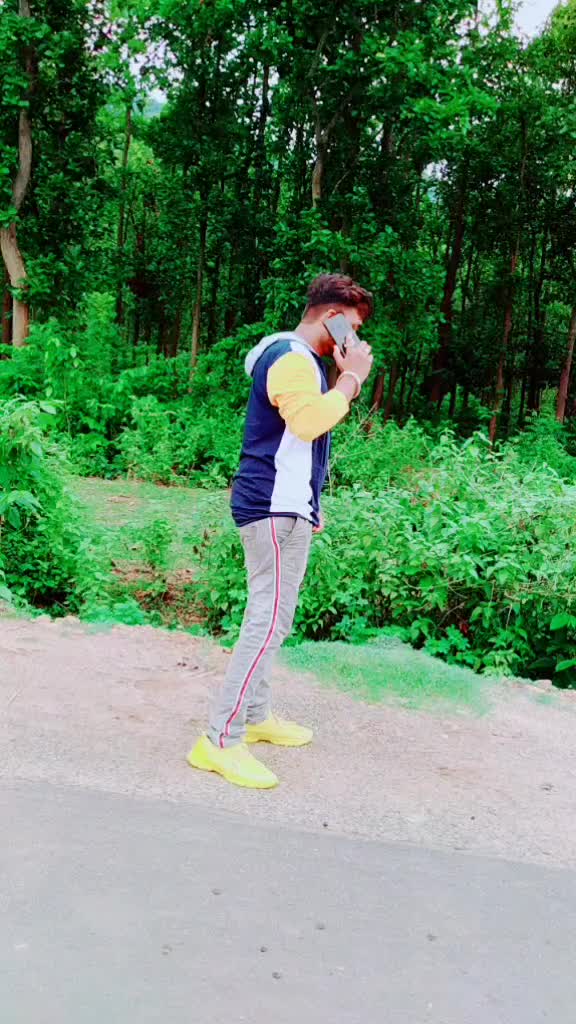 @Mr_Sayan