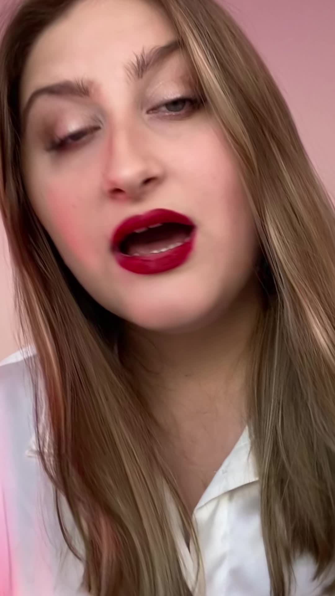 @Maria | SOCIAL MEDIA MANAGER