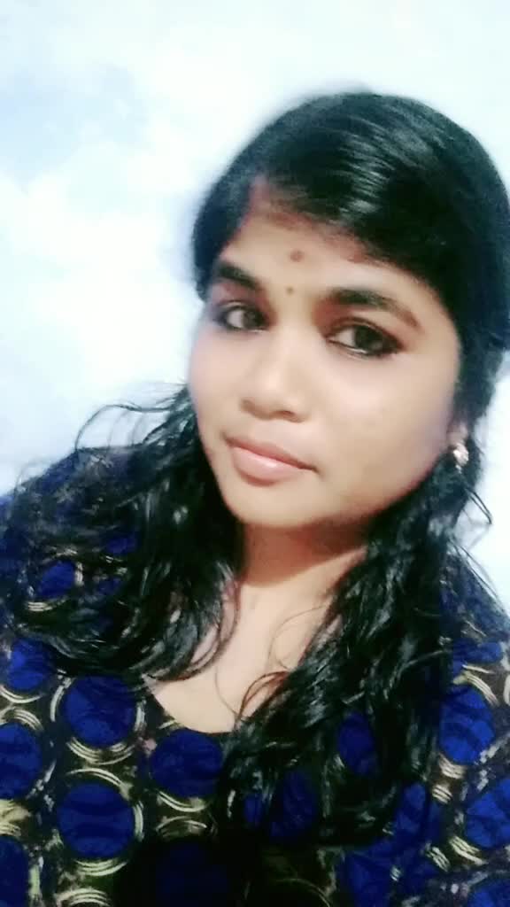 @பச்சை கிளி