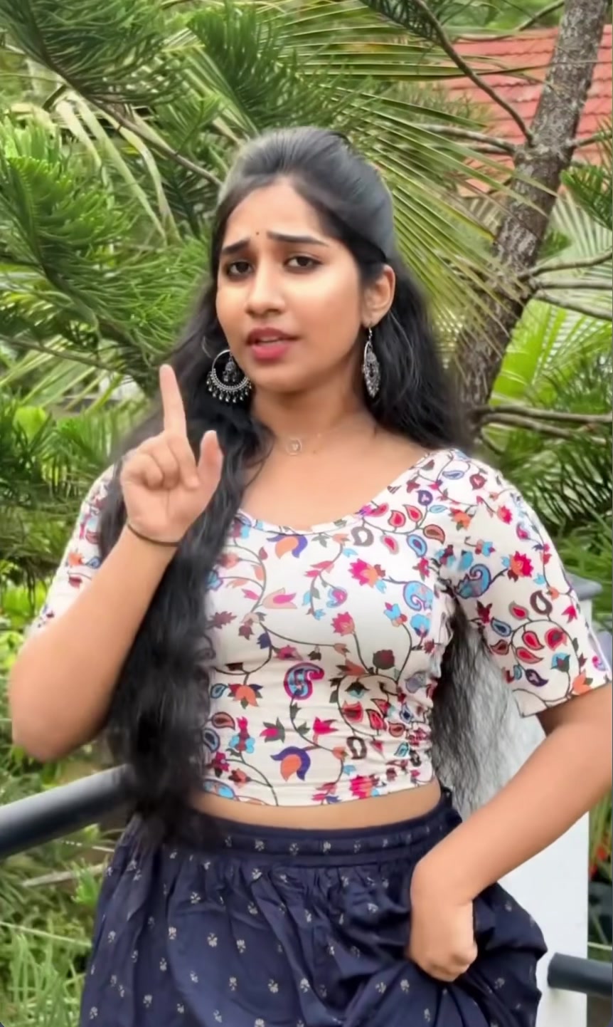 @தர்சினி