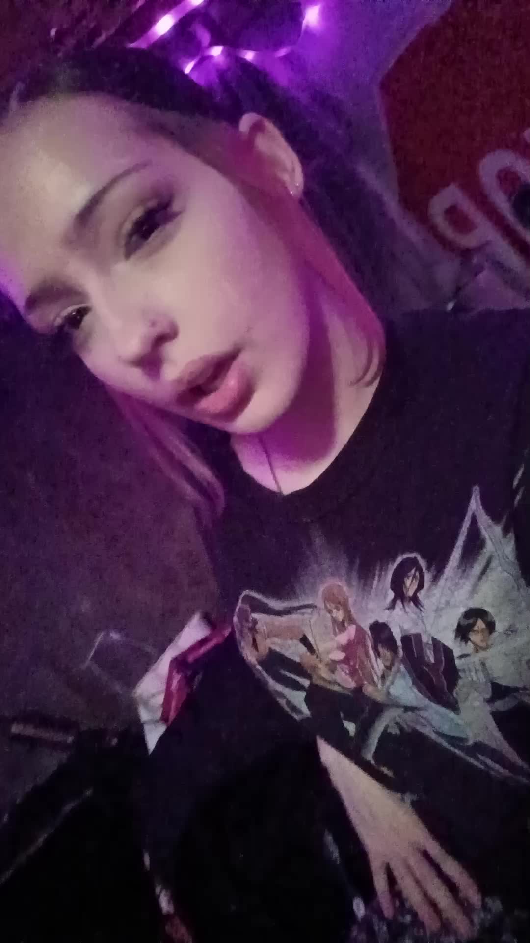 @whosthisdeva!