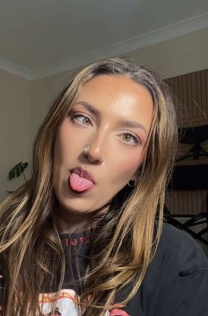 @Ashleys-WorldOfCreatingContent