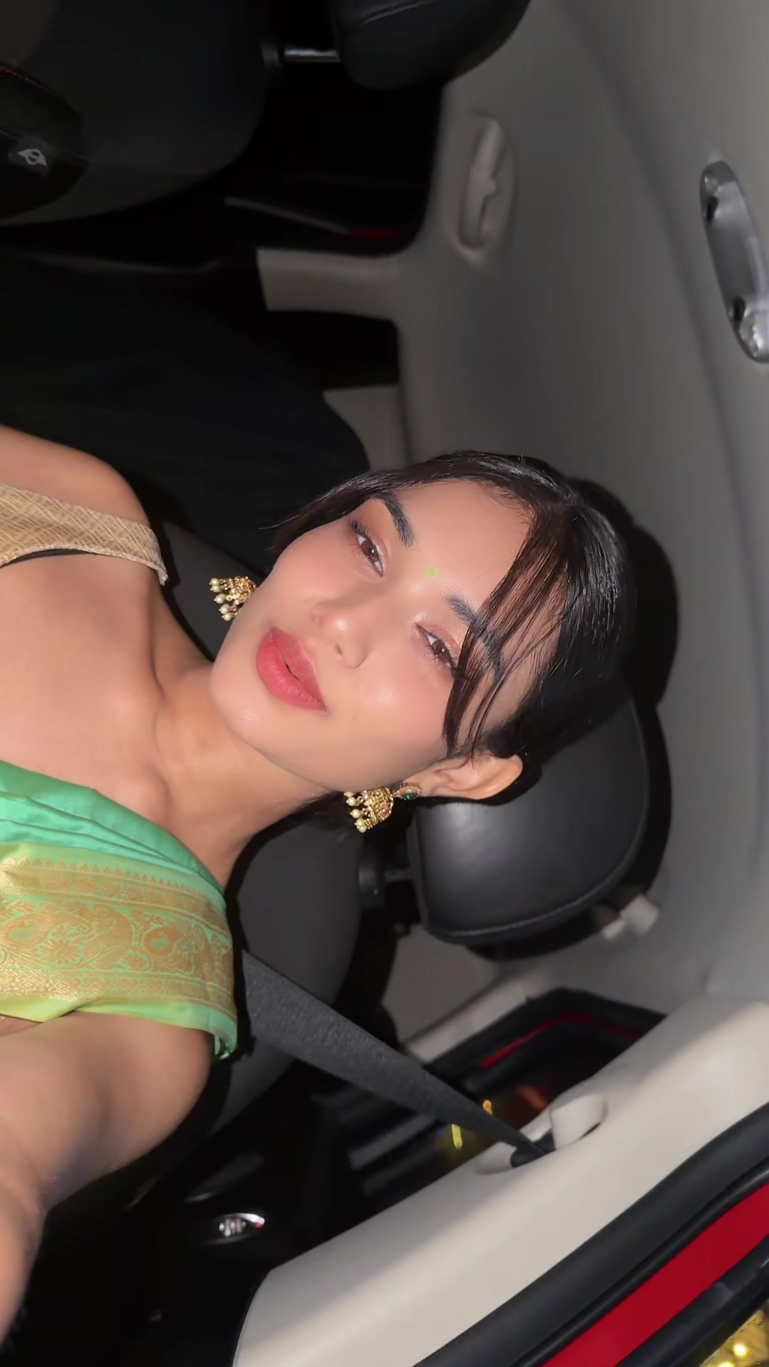 @Roshel Suriyaarachchi