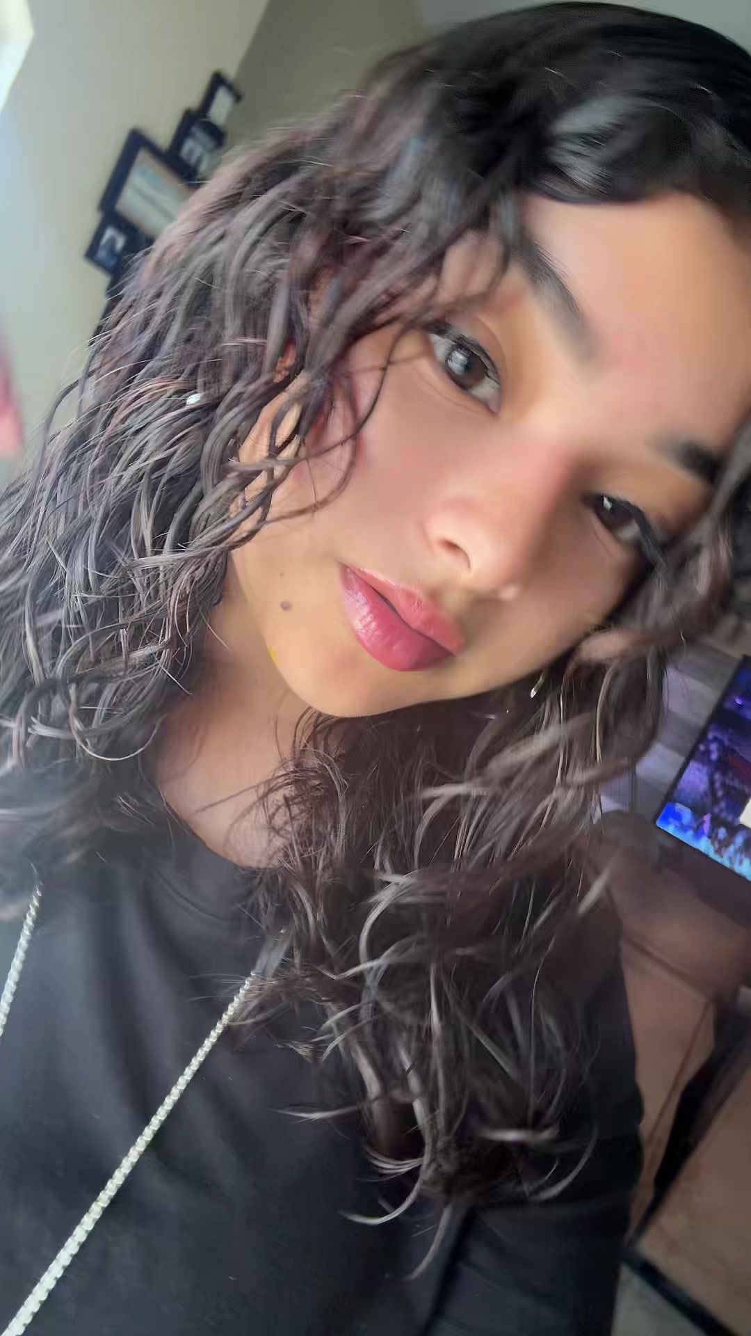 @hidden_t_