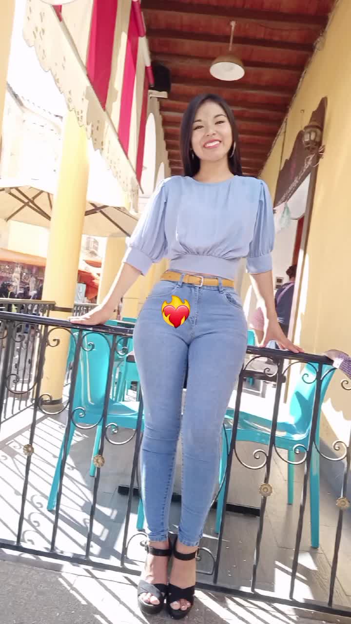 @ANITA 👑💚