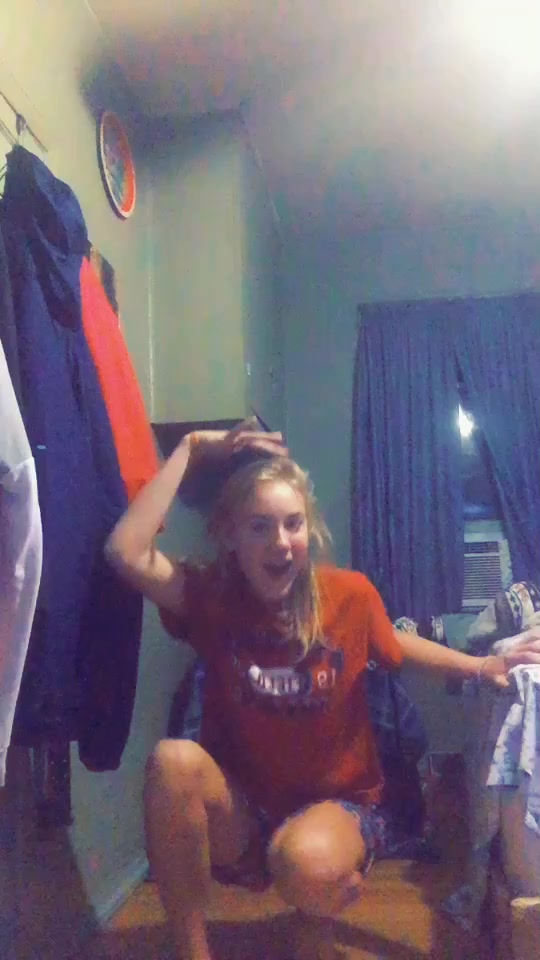 @🤪•blondie•{2k}🤪