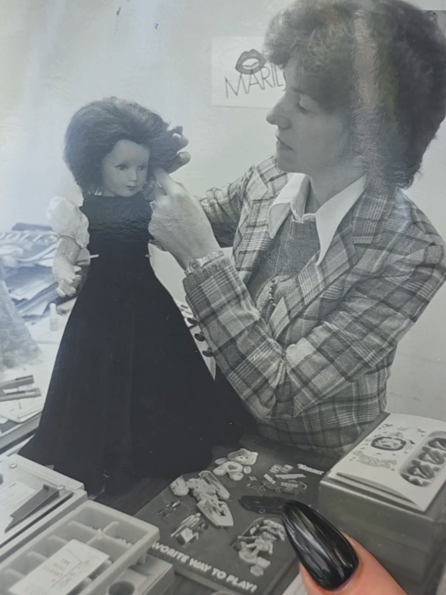 @Syls the doll lady ๐
