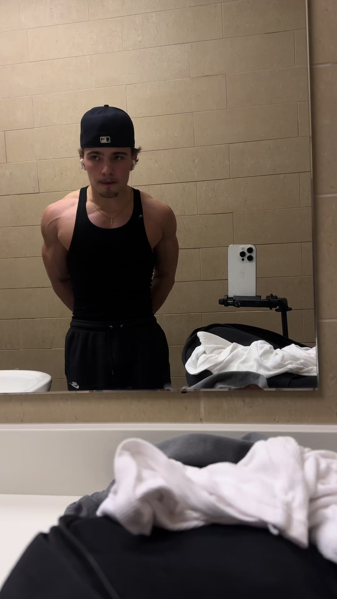 @bujbruh