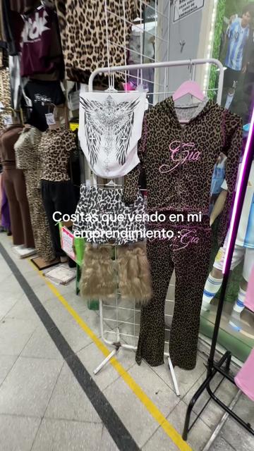 @rhinestonesonstuff