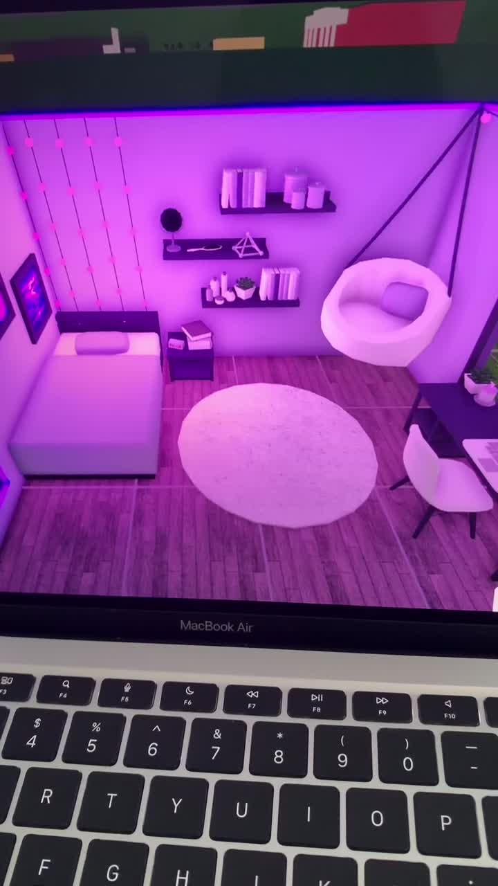 @BLOXBURG