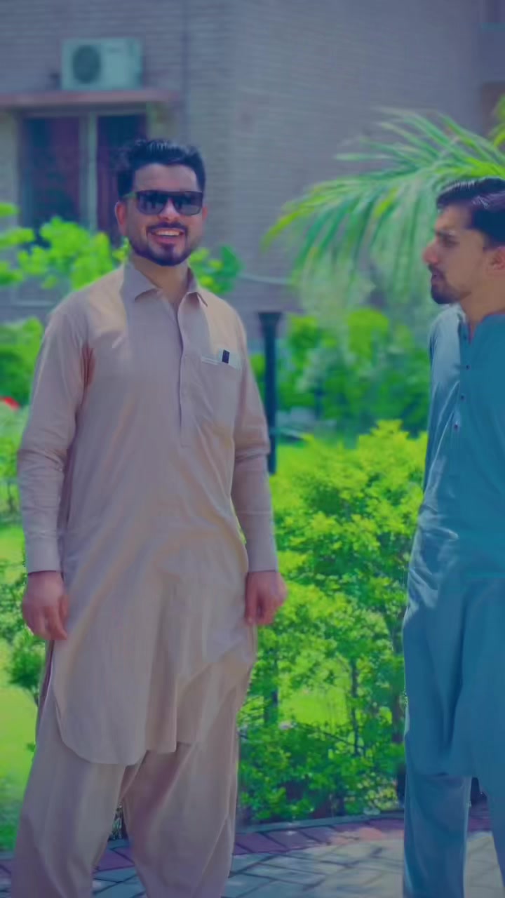 @Nomi Khan