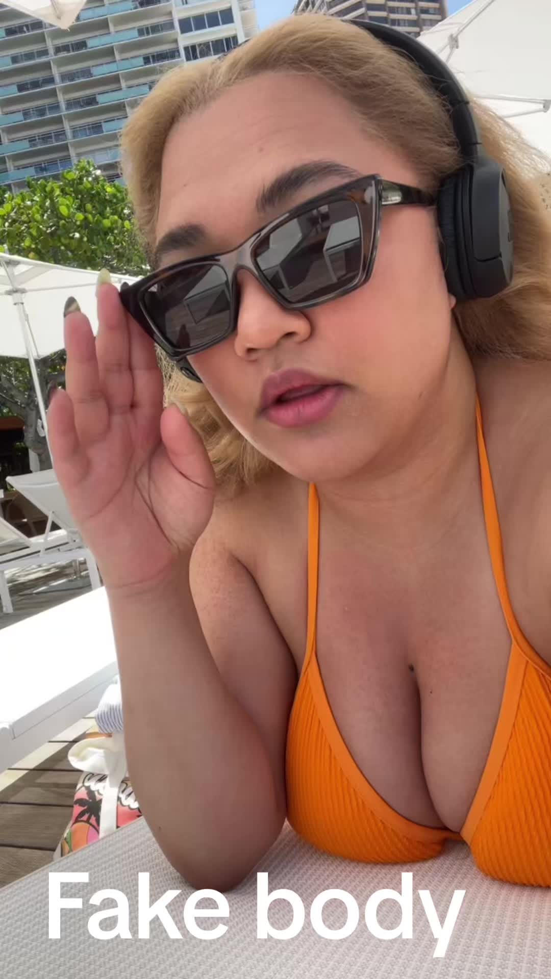 @Momo