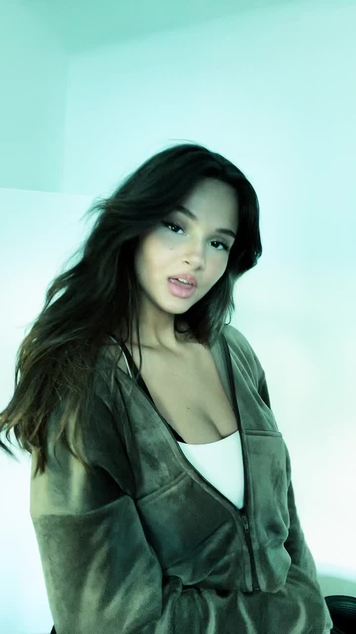 @StillaTonik