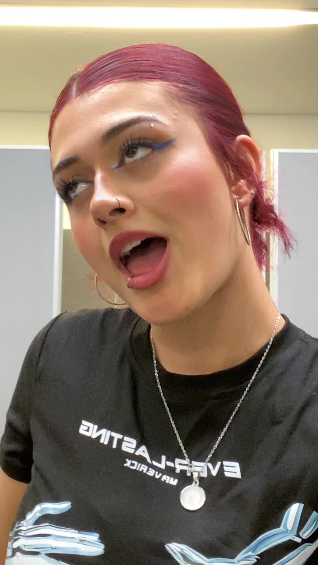 @Angela