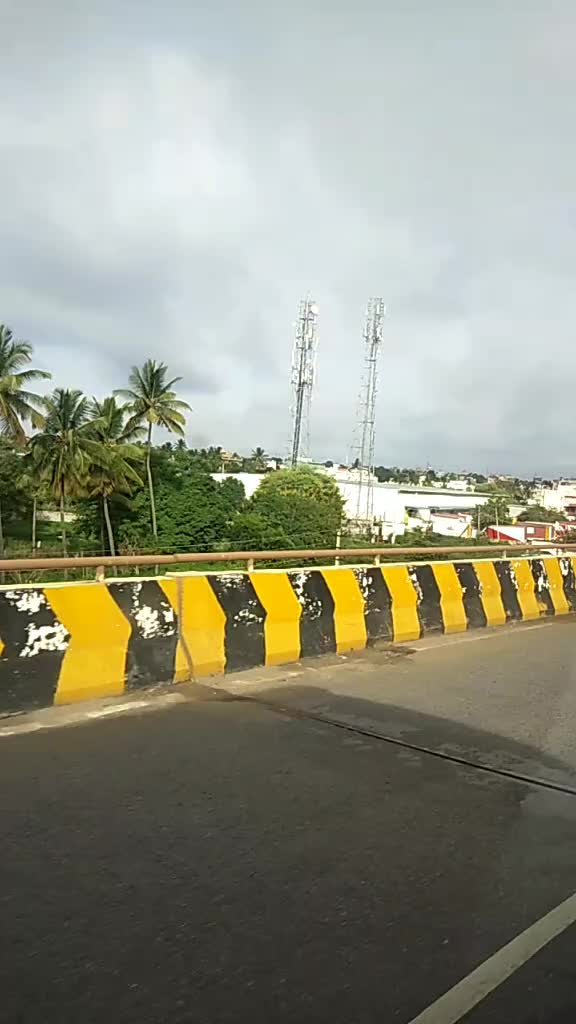 @ರವಿ ಕನ್ನಡಿಗ