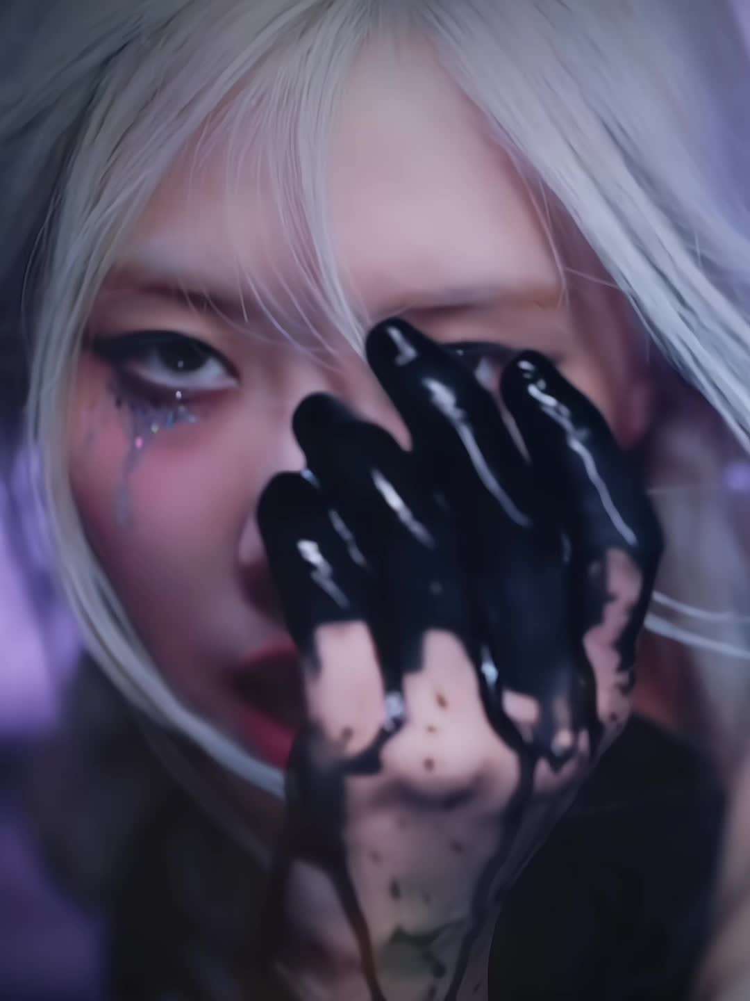 @QU33N