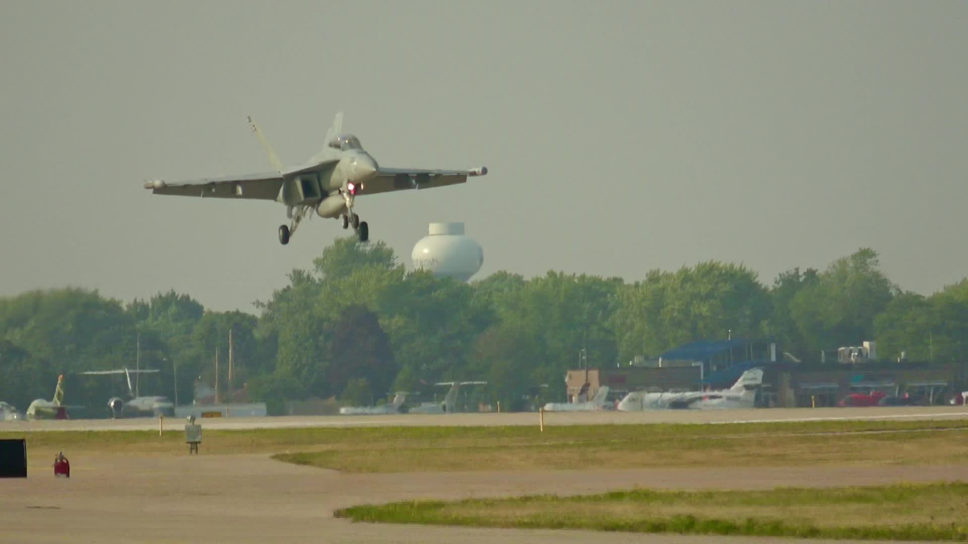 @🛩️