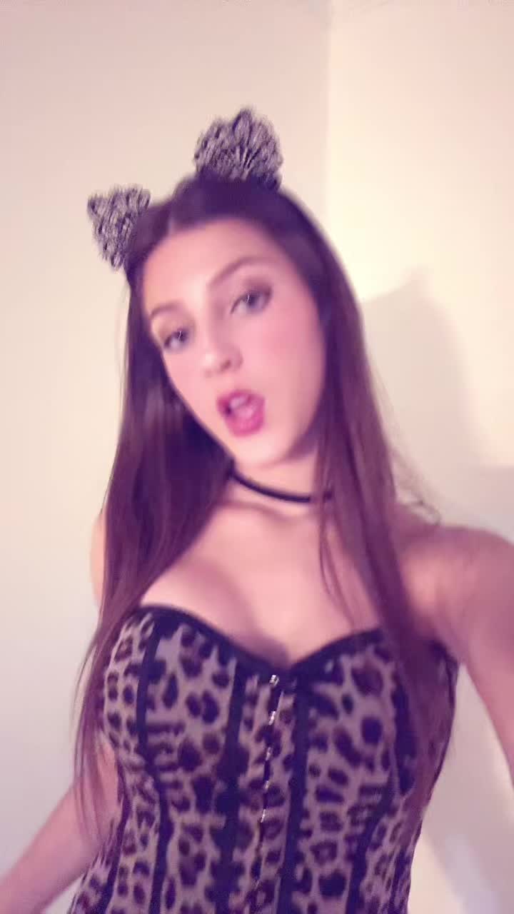 @AlixGoodman_