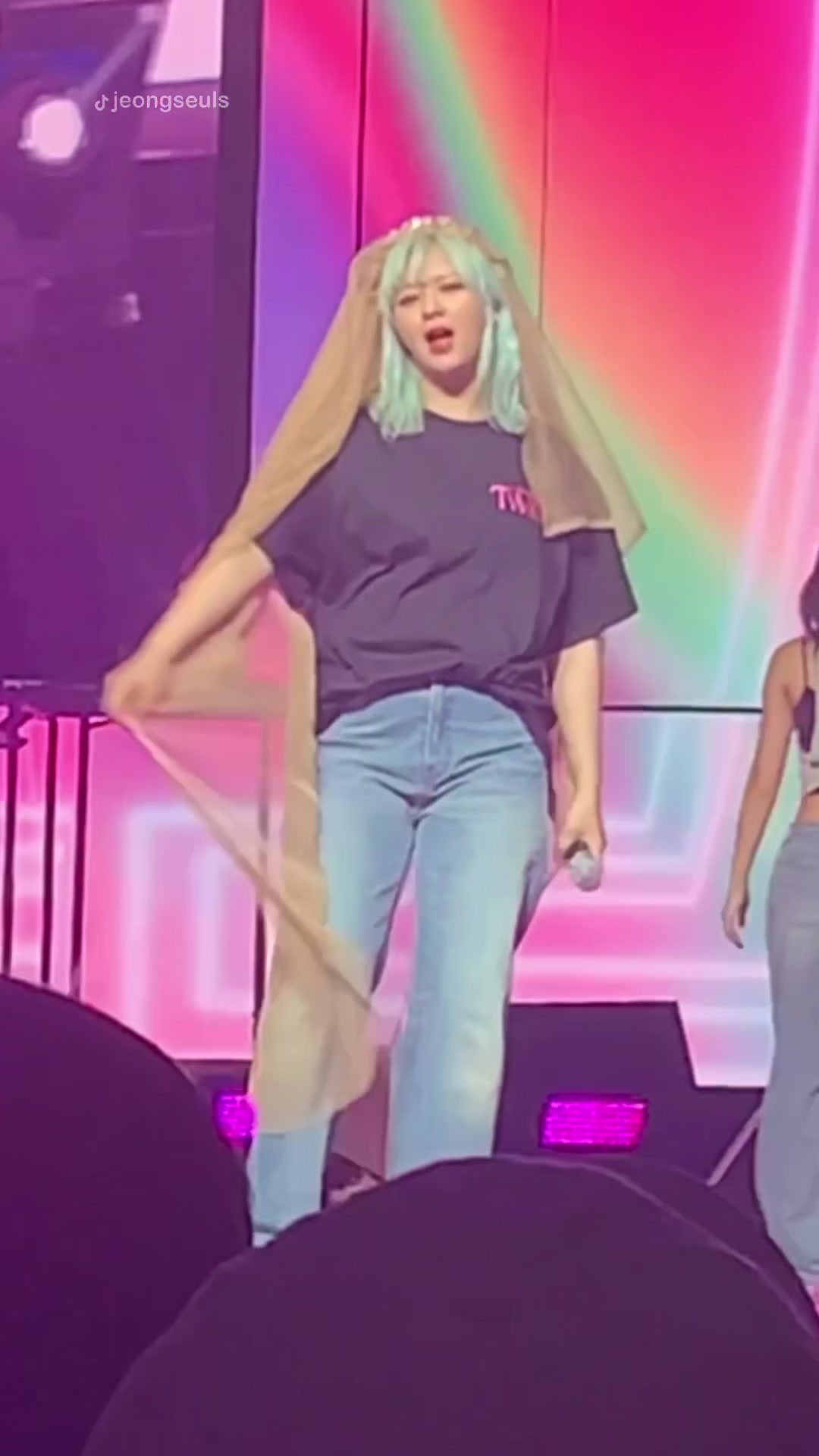 @jeongyeon and haseul vids