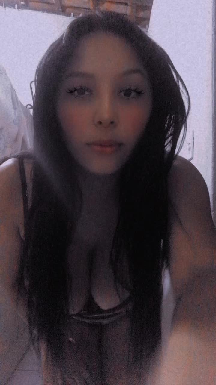 @Taiziinha___2002