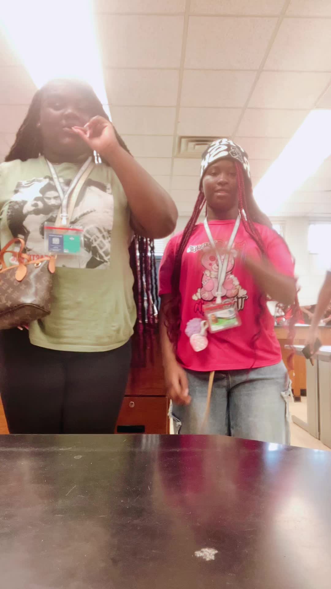 @who.tf._istiny