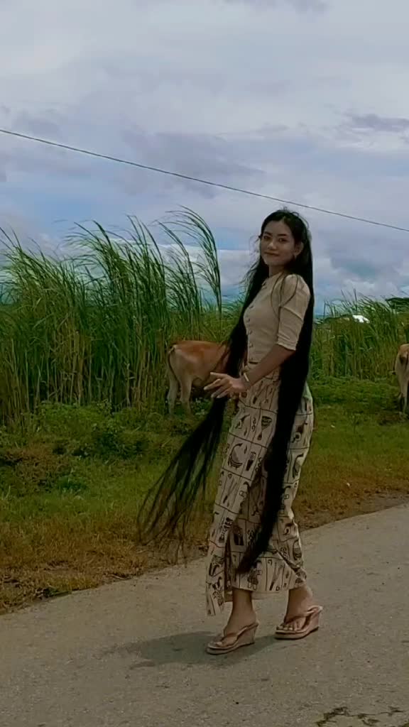 @Myat Noe San