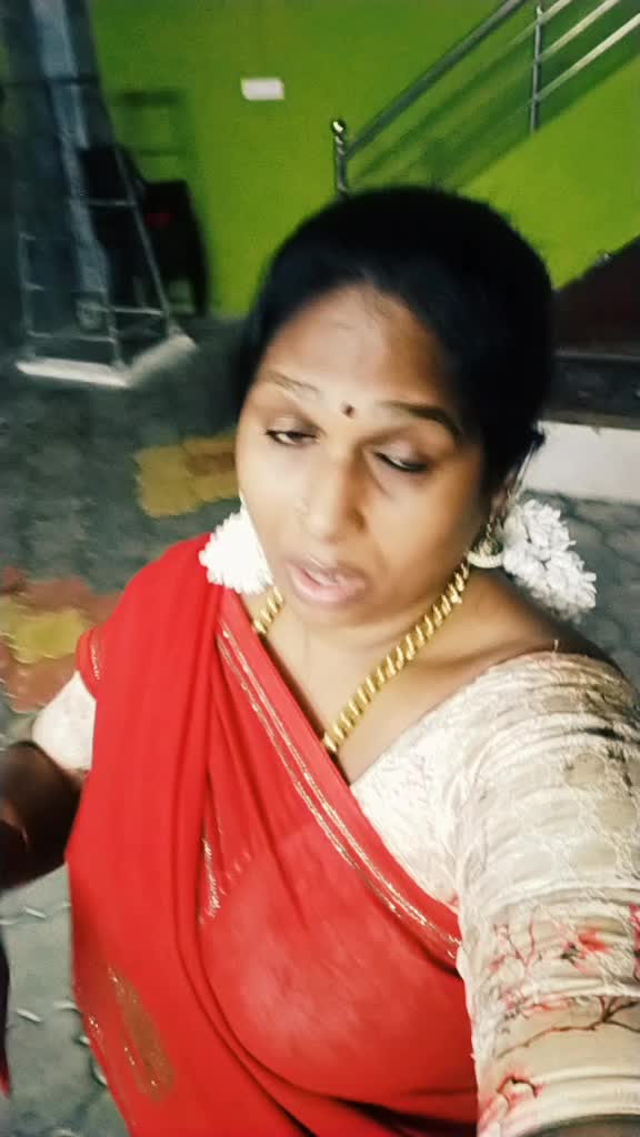 @ananthi