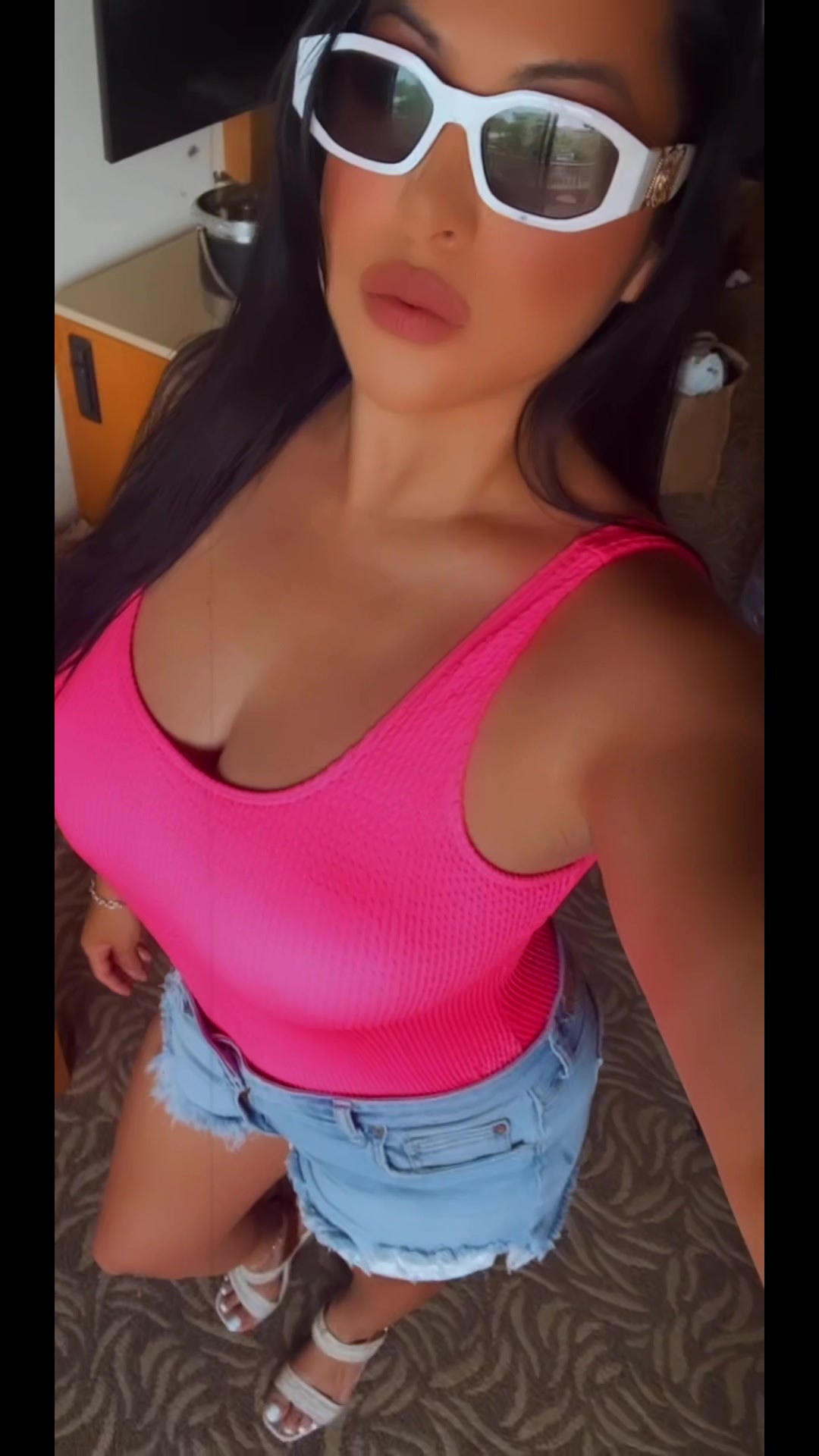 @VanessaQueenMendoza 💖