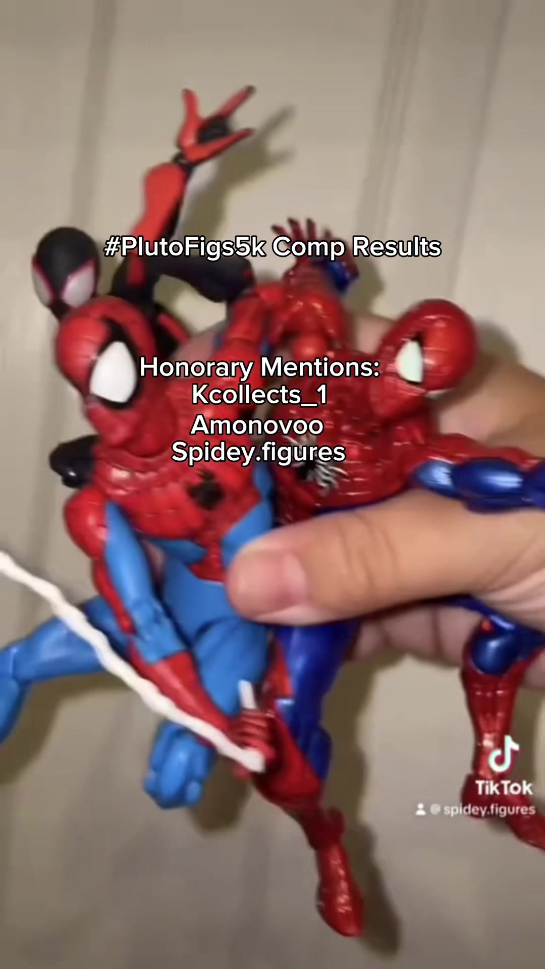 @Pluto🕷