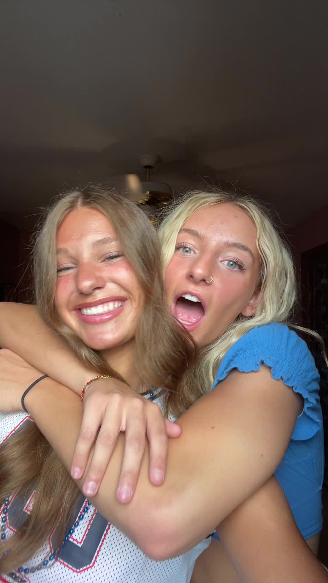 @bellaaa